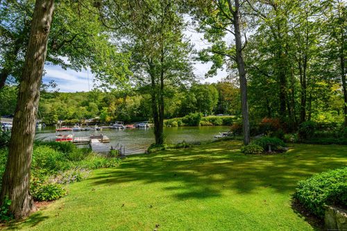 71 Cedar Dr, Danbury, CT, 06811-3302 | Card Image