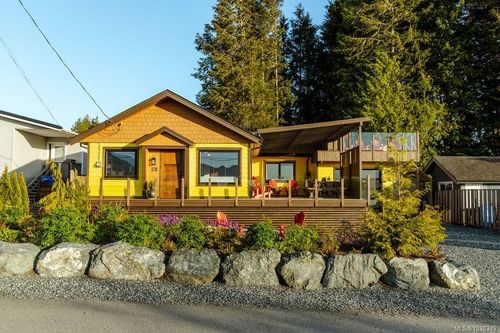 231 Main St, Tofino, BC, V0R2Z0 | Card Image
