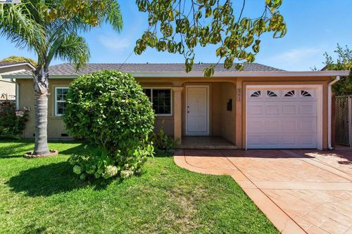 561 Culp Ave, Hayward, CA, 94544-2419 | Card Image