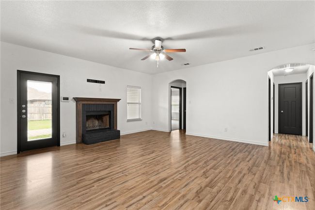 7302 Spirit Of The West Dr, House other with 4 bedrooms, 2 bathrooms and null parking in Killeen TX | Image 4