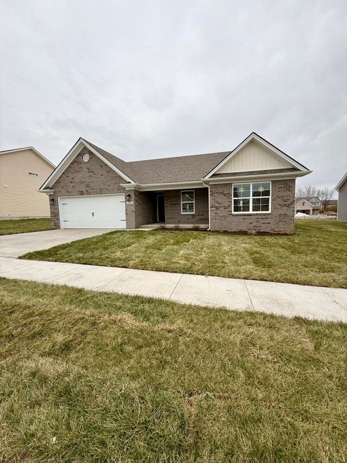 105 S Taylor Ln, Georgetown, KY, 40324-8551 | Card Image