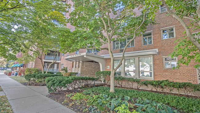 1866 Sherman Ave Unit 7N, Evanston, IL 60201 | Image 31