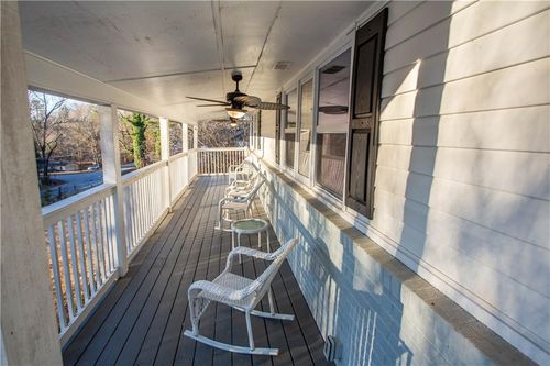 5215 Dixie Lake Rd, Union City, GA, 30291-1307 | Card Image