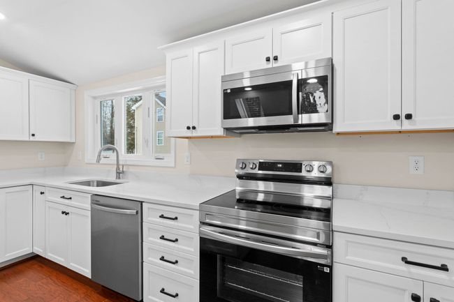 B - 40 Rush Rd, Condo with 4 bedrooms, 2 bathrooms and null parking in Henniker NH | Image 17