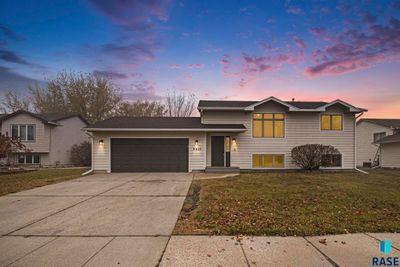 5621 Southwind Ave, House other with 4 bedrooms, 1 bathrooms and null parking in Sioux Falls SD | Image 1