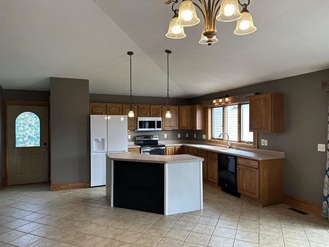 229 N Monroe St, House other with 5 bedrooms, 2 bathrooms and null parking in LANCASTER WI | Image 10