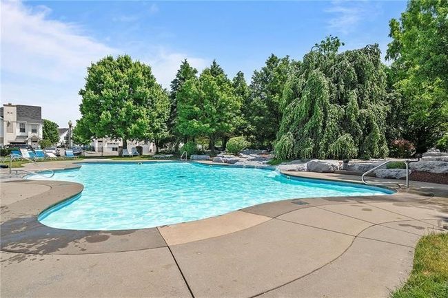 Community pool | Image 32