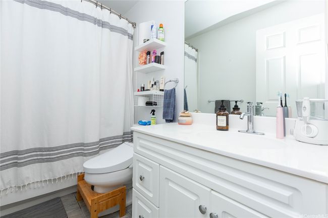 Guest Bathroom | Image 12