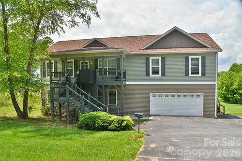 222 Erwin Hills Rd, Asheville, NC, 28806-2187 | Card Image