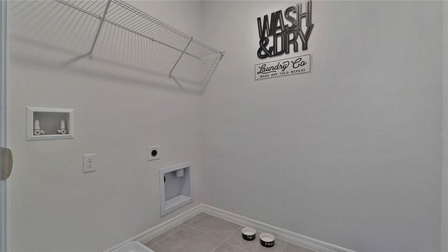 33604 Seattle Slew Dr, House other with 5 bedrooms, 3 bathrooms and null parking in SORRENTO FL | Image 25