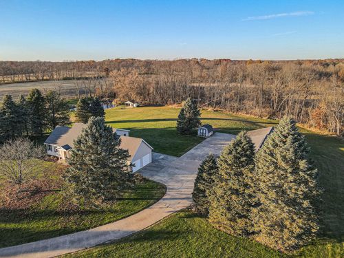 8300 W X Ave, Schoolcraft, MI, 49087-9627 | Card Image