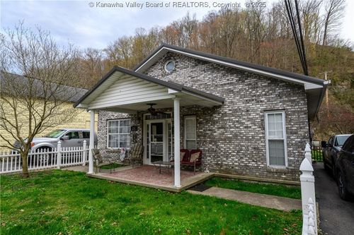 24 Peach Creek Rd, Logan, WV, 25601 | Card Image