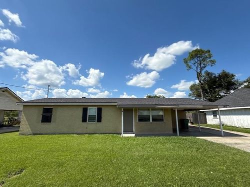 146 Bayou Vista Dr, Thibodaux, LA, 70301-5702 | Card Image