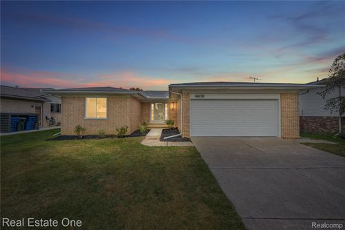 44150 Duchess Dr, Canton, MI, 48187-3242 | Card Image