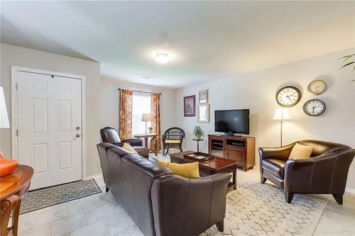 10120 Sussex Place, Oklahoma City, OK, 73120 | Card Image
