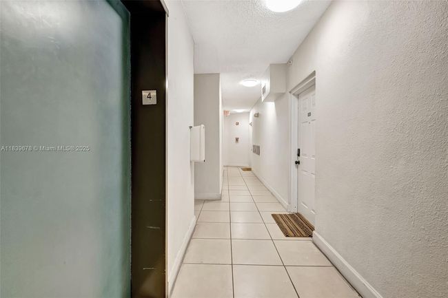 APT-402 - 3051 Sw 27 Th Ave, Condo with 1 bedrooms, 1 bathrooms and null parking in Miami FL | Image 22