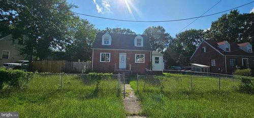 2811 Lakehurst Ave, DISTRICT HEIGHTS, MD, 20747-3523 | Card Image