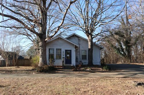 205 Cedar Ave, Farmville, VA, 23901 | Card Image