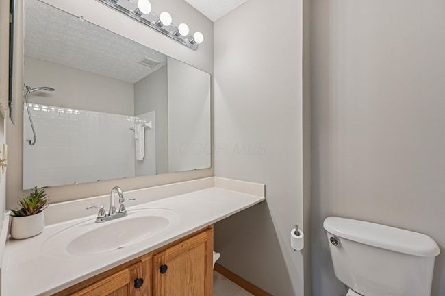 1016 Pebble Brook Dr, House other with 4 bedrooms, 3 bathrooms and null parking in Columbus OH | Image 25