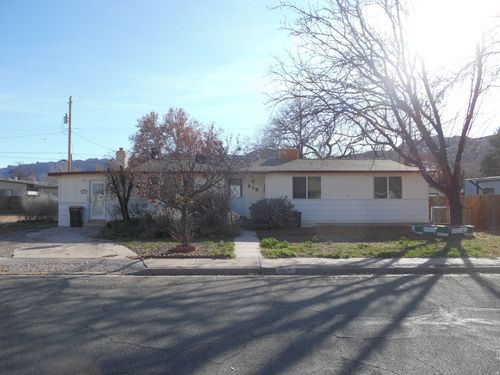 413 Mcgill Ave, Moab, UT, 84532-2144 | Card Image