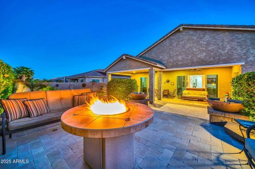 9364 W Cashman Dr, Peoria, AZ, 85383-2981 | Card Image