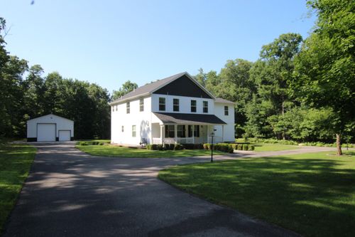 5904 E Division St, Newaygo, MI, 49337-8948 | Card Image