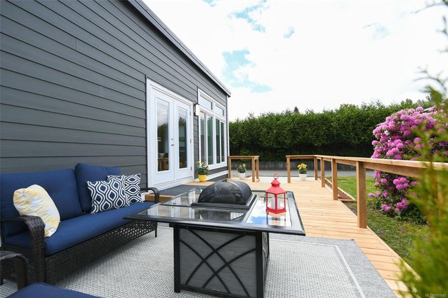 3 - 2625 Mansfield Dr, House other with 2 bedrooms, 1 bathrooms and 2 parking in Courtenay BC | Image 21