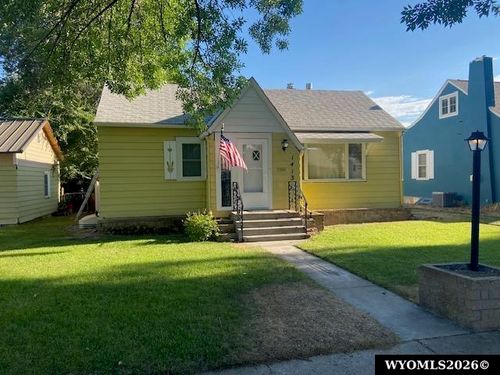 1413 Robertson Ave, Worland, WY, 82401-2831 | Card Image