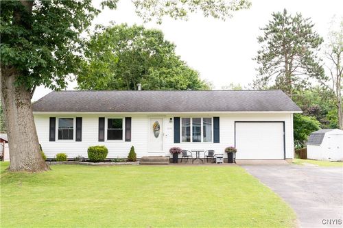 6434 Milles Dr, Rome, NY, 13440-7332 | Card Image