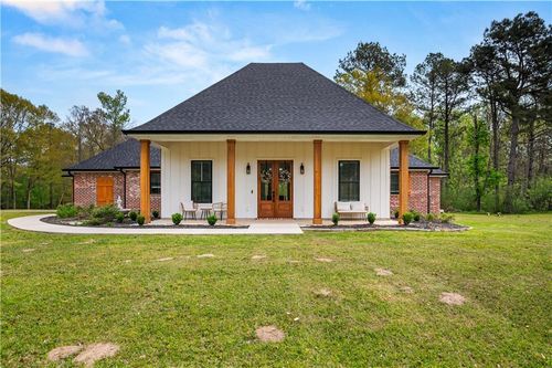 110 Walker Ferry Rd, Pollock, LA, 71467-4641 | Card Image