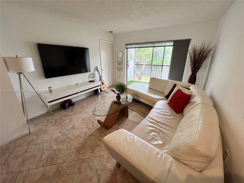 207-2236 N Cypress Bend Dr, Pompano Beach, FL, 33069-5612 | Card Image