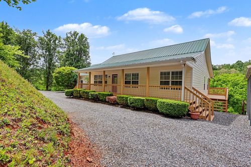 257 Brandus Dr, Hayesville, NC, 28904-4686 | Card Image