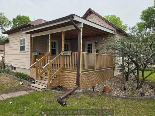 421 E 14th St, Grand Island, NE, 68801 | Card Image
