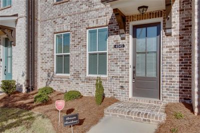 4545 Sims Park Overlook, Townhouse with 3 bedrooms, 3 bathrooms and null parking in Suwanee GA | Image 2