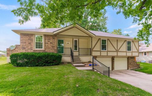 1512 Sw 14th St, Blue Springs, MO, 64015-5304 | Card Image