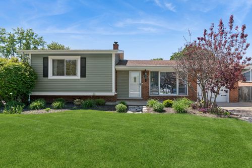 712 Arthur Dr, Lombard, IL, 60148-3610 | Card Image