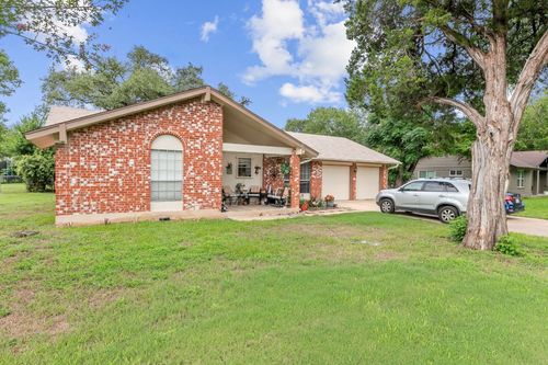1900 Westwood Ln, Georgetown, TX, 78628-3431 | Card Image