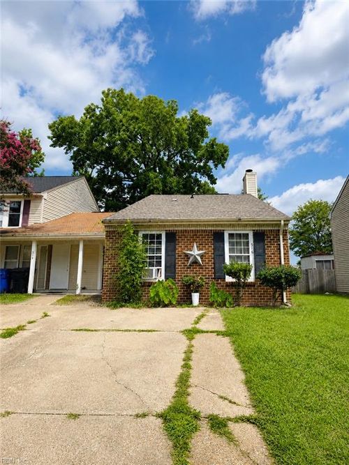 516 Peregrine St, Virginia Beach, VA, 23462-1857 | Card Image