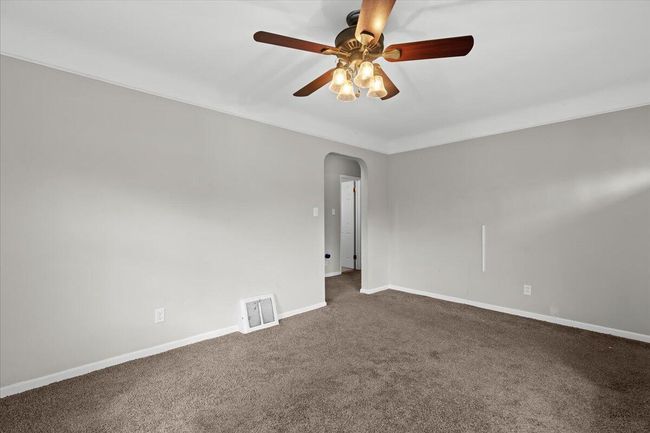 08-3813 Prairie Ave | Image 8