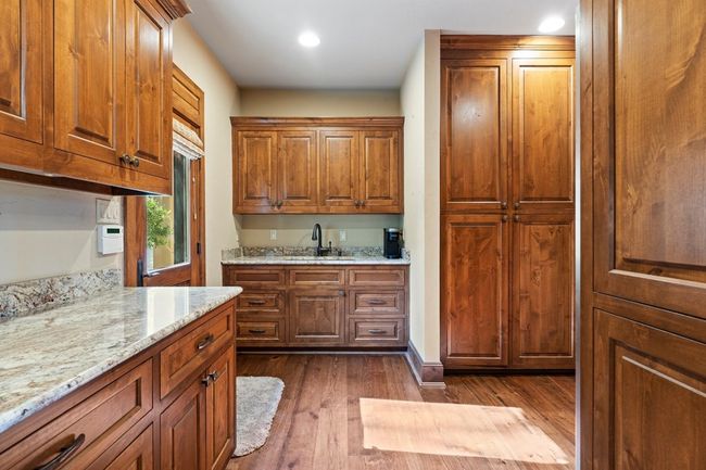 556 Cliff View Loop, Home with 6 bedrooms, 7 bathrooms and null parking in Harper TX | Image 21
