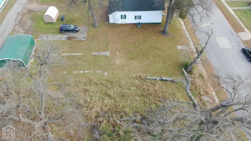 213 E Garland St, Paragould, AR, 72450-4422 | Card Image