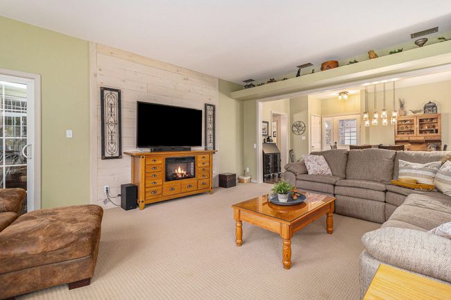 Family Room | Image 7