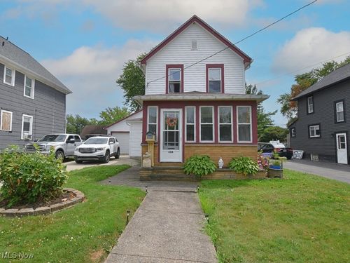 434 6th St, Fairport Harbor, OH, 44077-5653 | Card Image