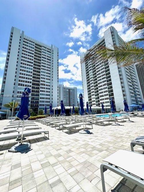 apt-508-1904 S Ocean Dr, Hallandale Beach, FL, 33009-5905 | Card Image