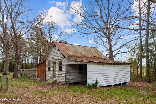 327 Nc Highway 305, House other with 3 bedrooms, 2 bathrooms and null parking in Windsor NC | Image 30