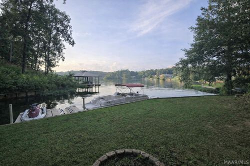 124 Ashwood Dr, Titus, AL, 36080-2717 | Card Image