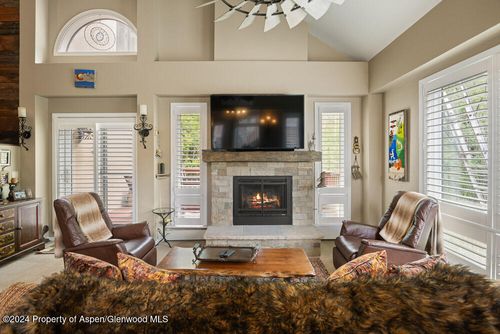 20-476 Wood Rd, Snowmass Village, CO, 81615-6379 | Card Image