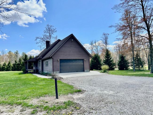 13181 Basil Rd Nw, House other with 3 bedrooms, 2 bathrooms and null parking in Baltimore OH | Image 32