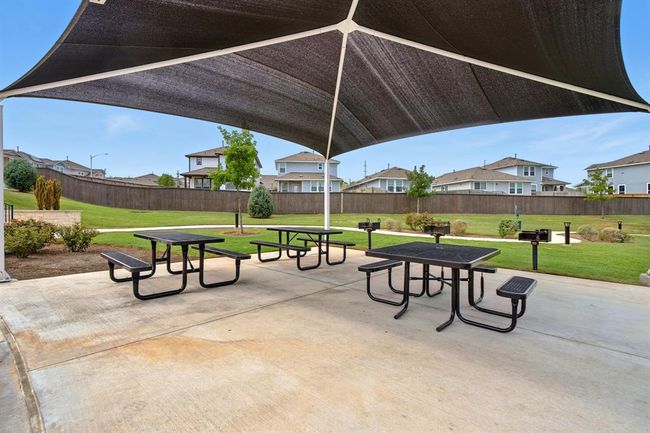 Surrounding community with a residential view | Image 25