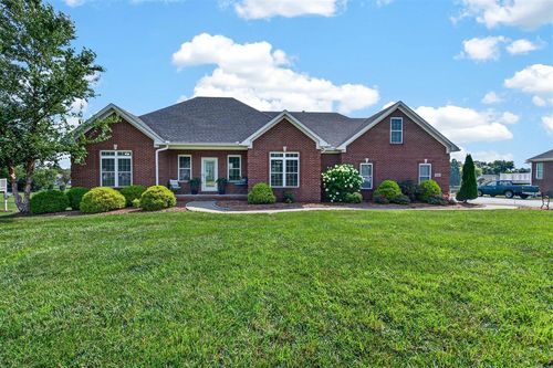822 Hunters Run Ave, Bowling Green, KY, 42104-7207 | Card Image